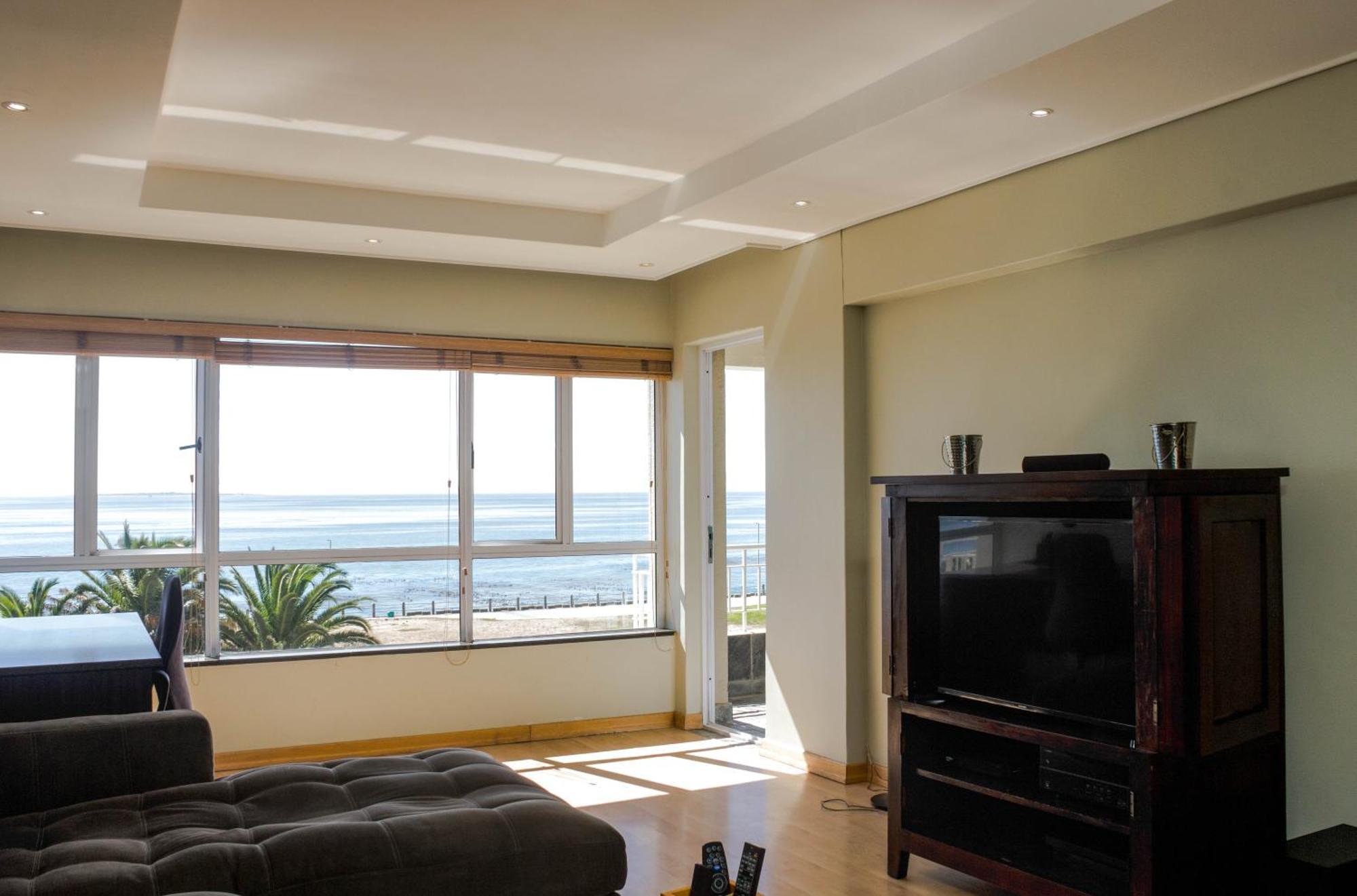 Mouille Point Apartments Кейптаун Номер фото